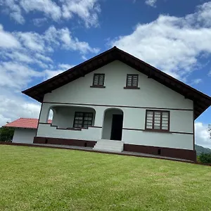 Casa de Férias Casa Colonial Em, Rio dos Cedros